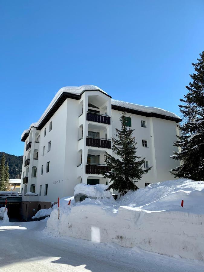 Zentral Bei Kongresshaus, Langlaufloipe, Hallenbad, Garage, Wifi, Voll Ausgestattet - Fewo Gian Davos Luaran gambar