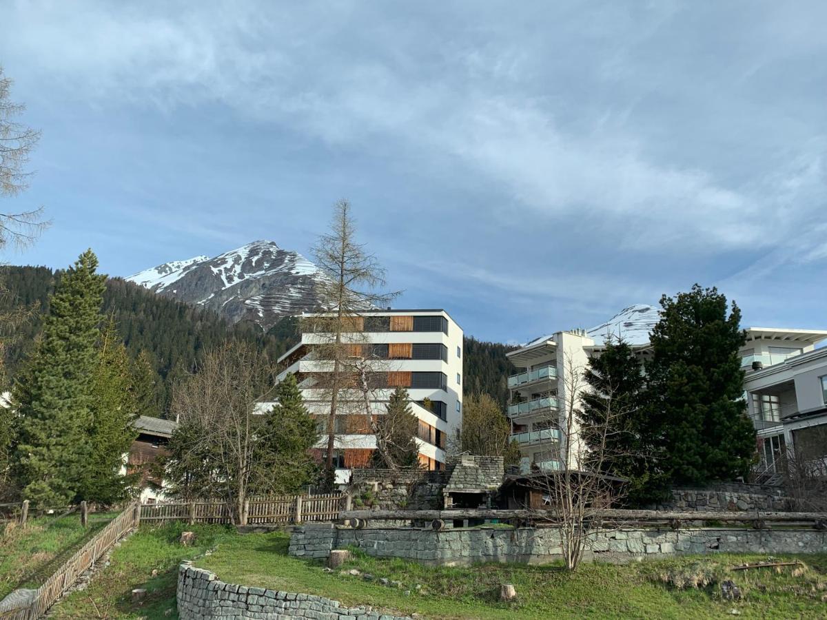 Zentral Bei Kongresshaus, Langlaufloipe, Hallenbad, Garage, Wifi, Voll Ausgestattet - Fewo Gian Davos Luaran gambar